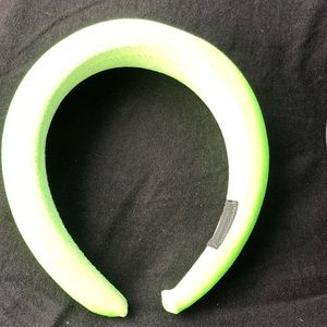 hand made headband (no lower than $4)